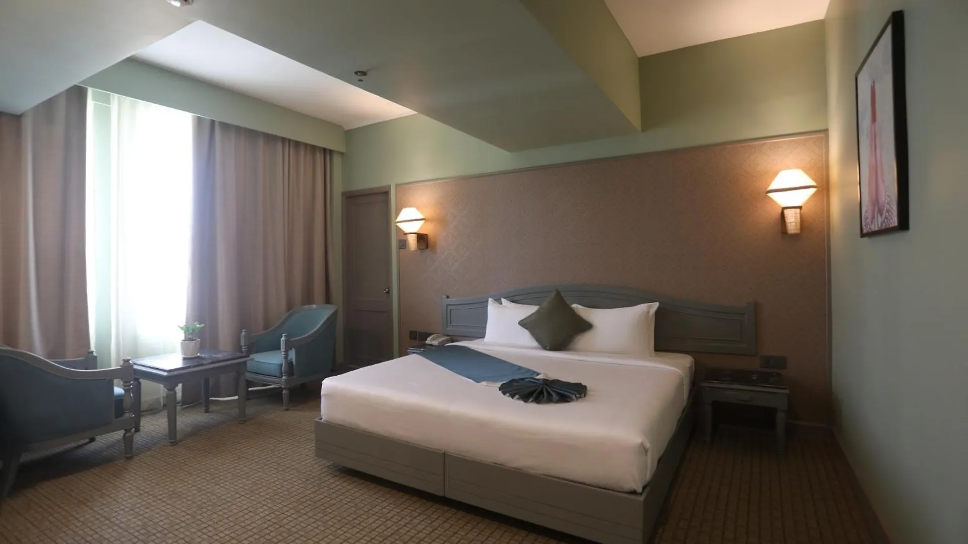 Shilton International Hotel Kochi