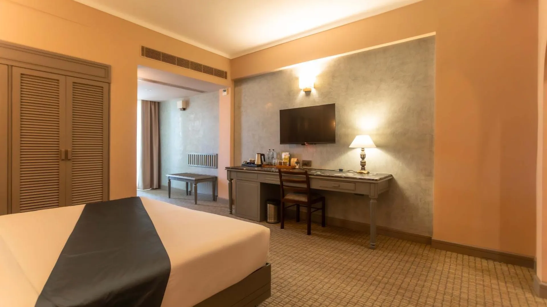 ***  Shilton International Hotel Kochi India