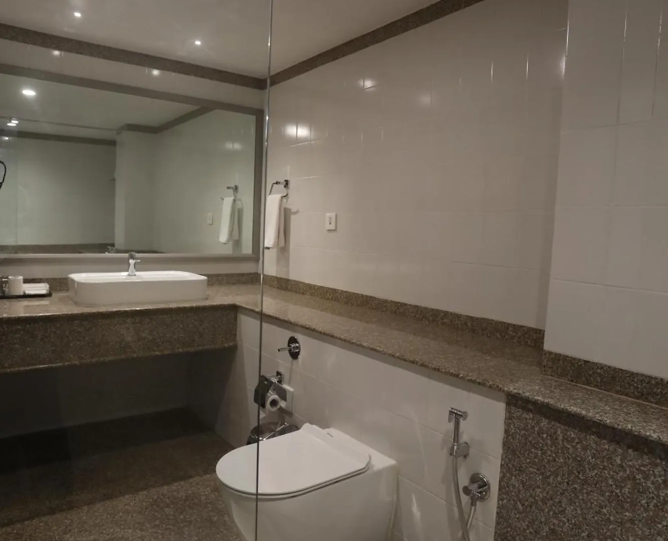 Shilton International Hotel Kochi